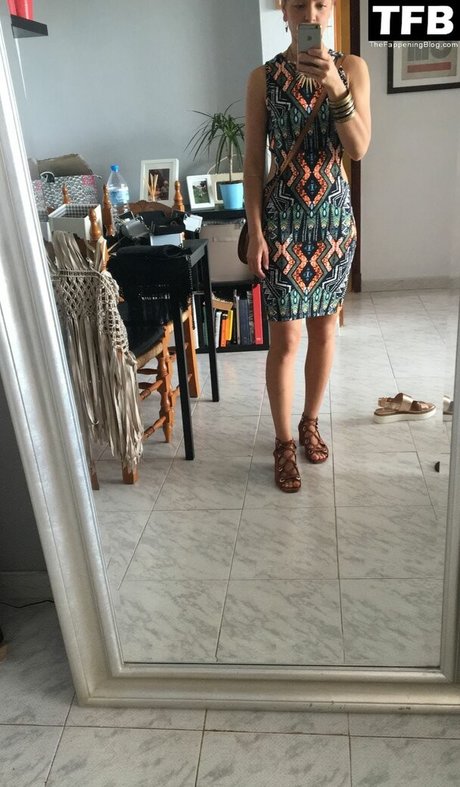 Claire Hutchings onlyfans gratis