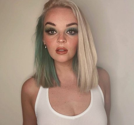 Emily Rose Perrin leaked onlyfans nude