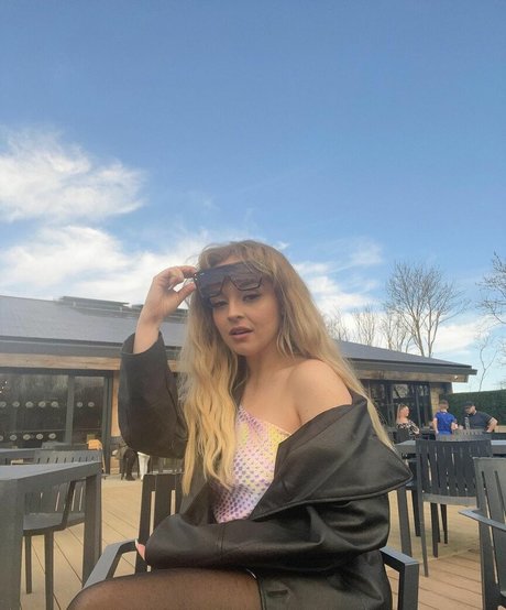 Emily Rose Perrin onlyfans pics