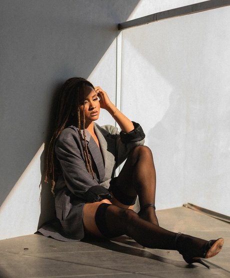 Rhyon Nicole Brown onlyfans leak porn