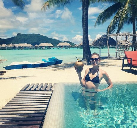 Paula Creamer sexy onlyfans