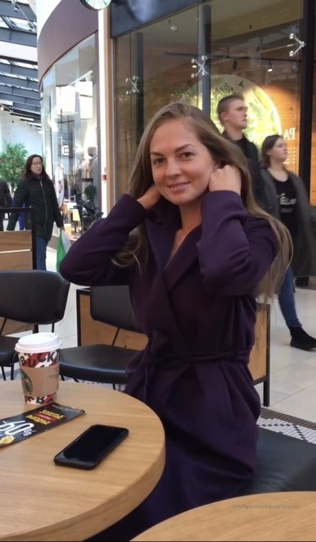 katmartynova1 naked on onlyfans