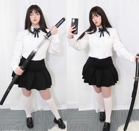 Mewlyni feet onlyfans