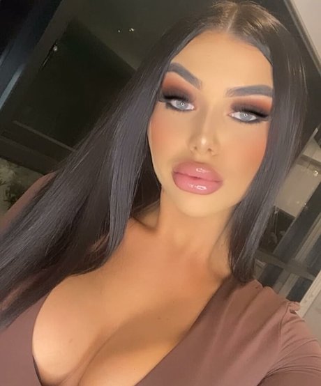 Erin Gray onlyfans pic