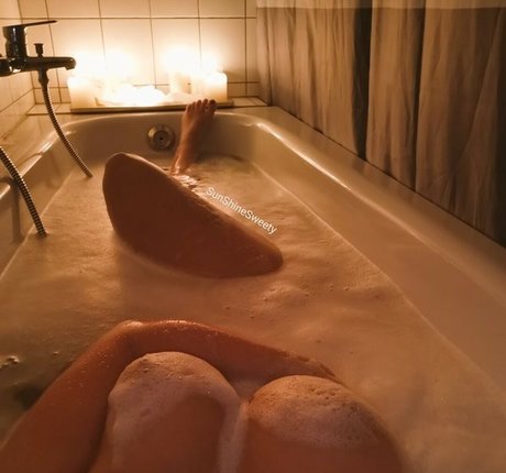 Sunny The Wolfgirl only fans pics