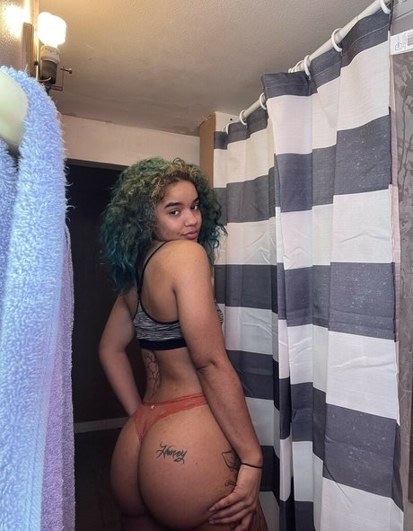 Kindasky naked only fans