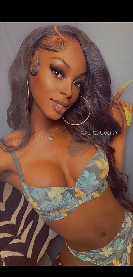 Erotica Vanderlei tits onlyfans