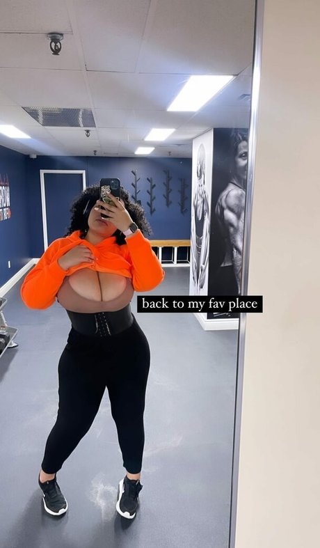 Tanya Mayenge onlyfans leaked photos