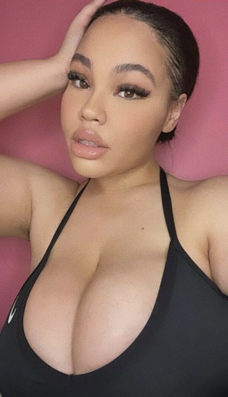 Tanya Mayenge Profile pic