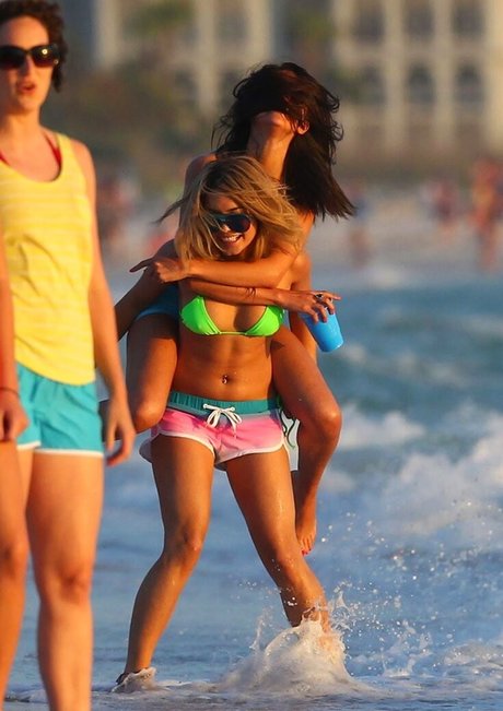 Vanessa Hudgens feet onlyfans