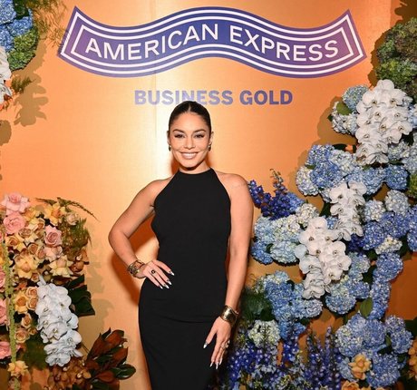 Vanessa Hudgens onlyfans leak nudes