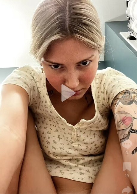 Stinkypoopyfartface onlyfans nudes leak