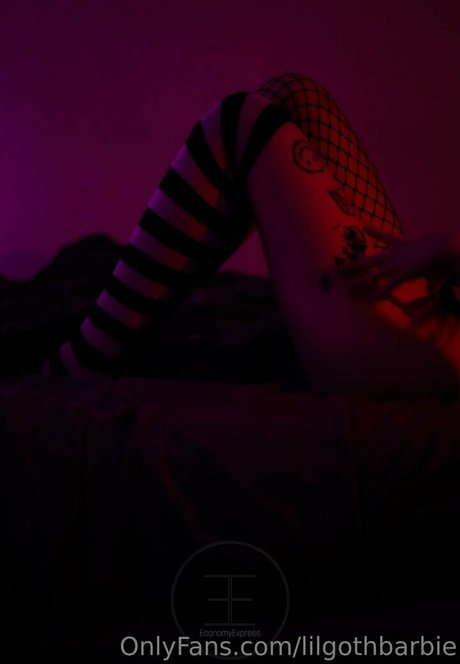 Lilgothbarbie nudes onlyfans leaked