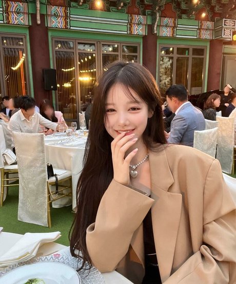 Uzaa onlyfans leak ass