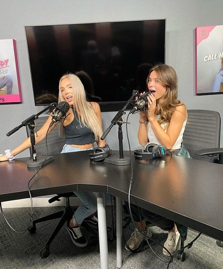 Lana Rh0ades leaked onlyfans photos