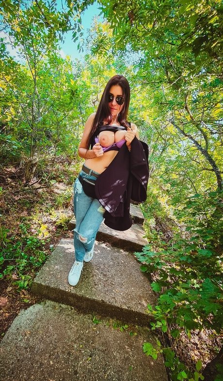 Victorias World onlyfans model