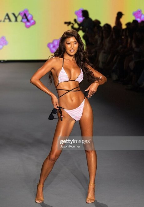 Jenn Lee nude onlyfans