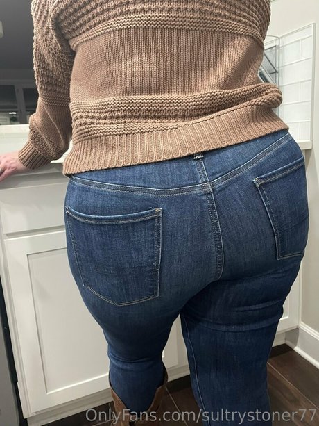 sultrystoner77 onlyfans sexy