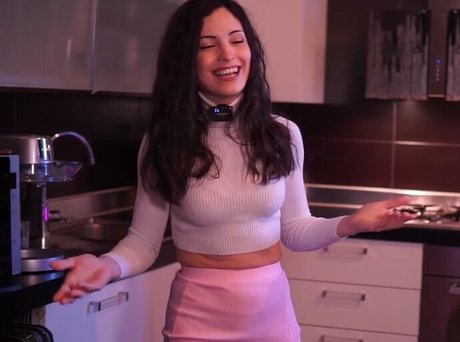 Kafkanya nude on onlyfans