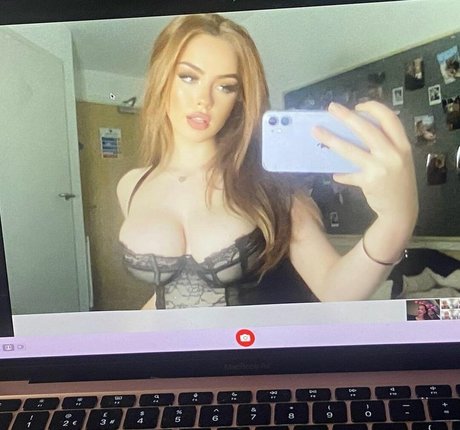 Neave Dare onlyfans tits