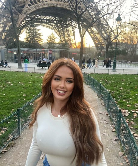 Neave Dare onlyfans nude tits