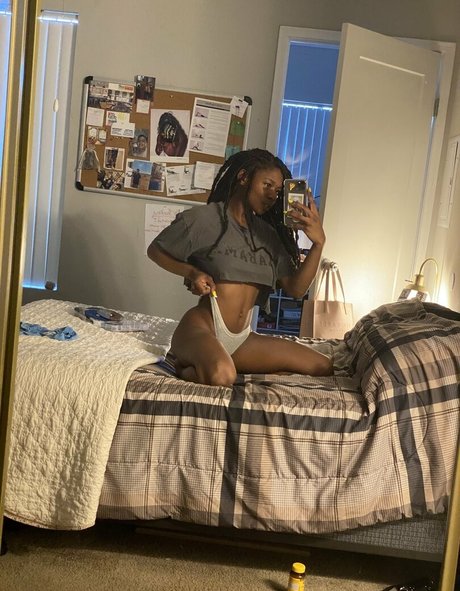 thehazelgrace onlyfans page