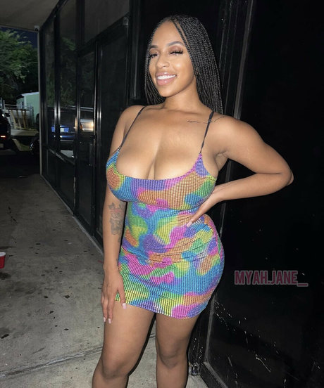 Myah Jane onlyfans model photos