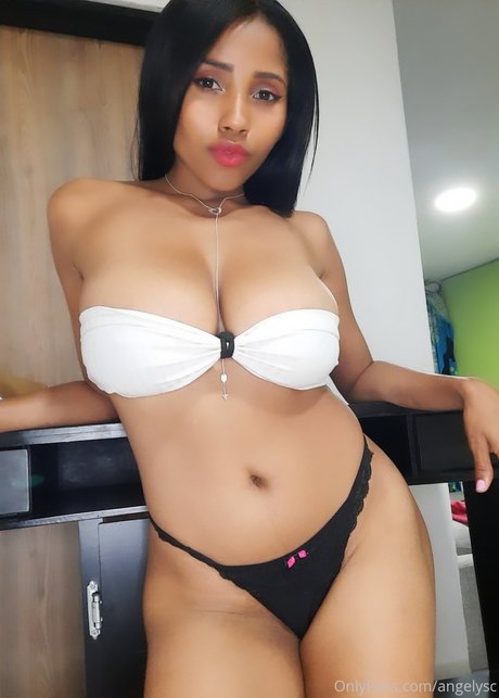 Angelysc_ onlyfans porn leaks