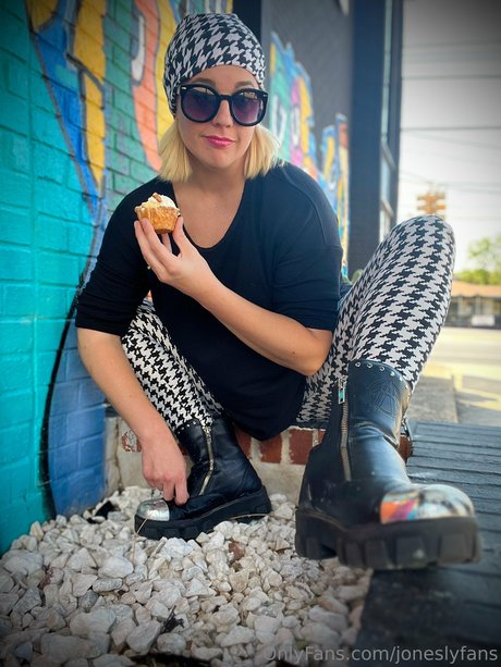 Lindsay Jones only fans leak nude