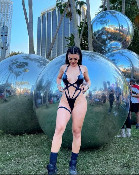 Eceozbudak onlyfans porn leaked