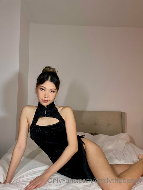 Emily the bearrr leaked onlyfans