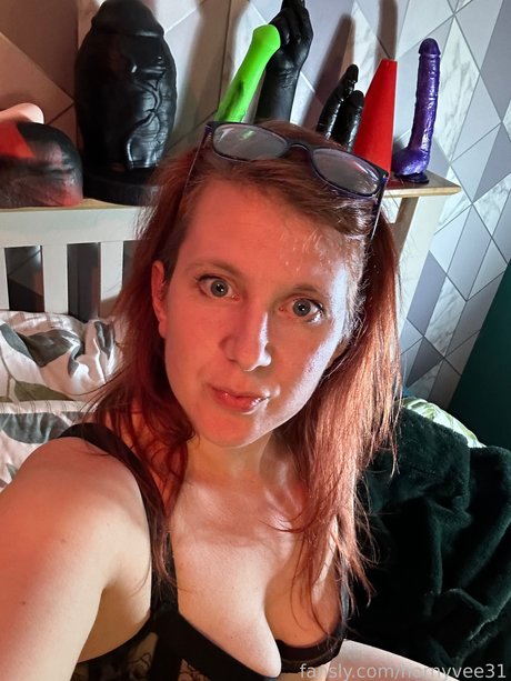 Hornyvee1 onlyfans nide