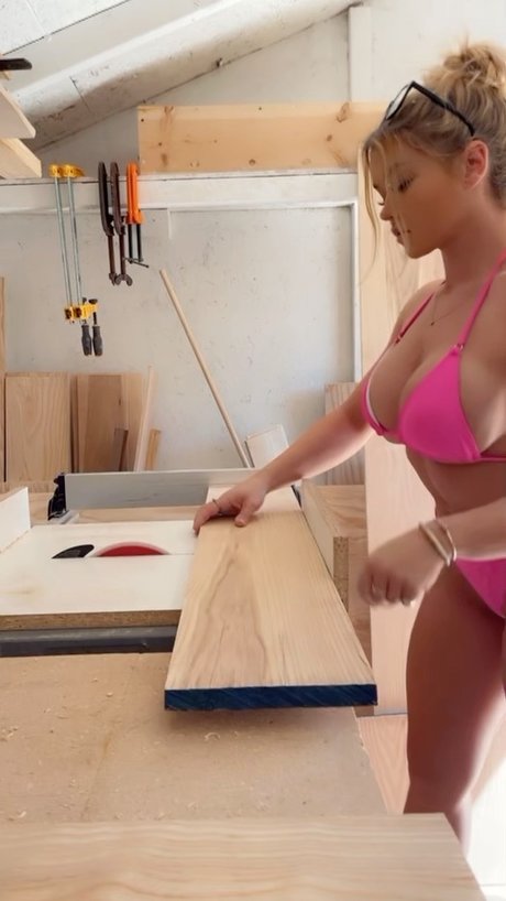 Ruth Wooster onlyfans nudes leaks