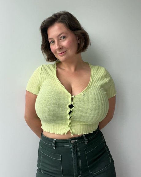 Bel Larcombe onlyfans uncensored