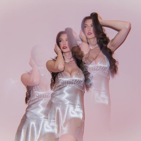 Rachel Michelle topless onlyfans