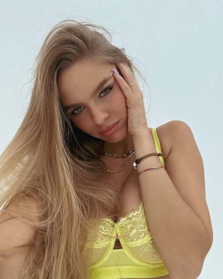 Lies Zhara_ free onlyfans