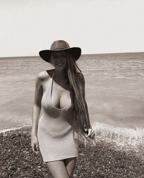 Lies Zhara_ onlyfans fuck