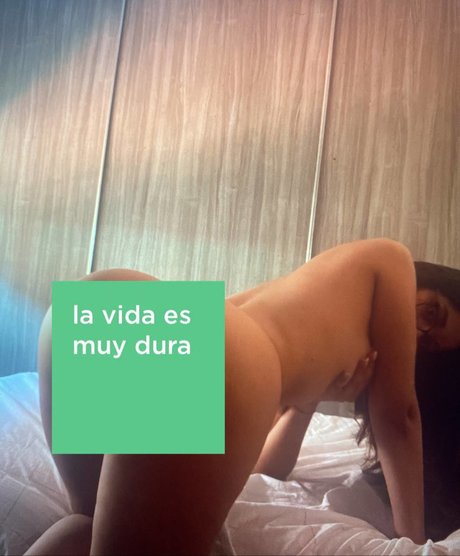 Isabella Falgarona_ onlyfans nide