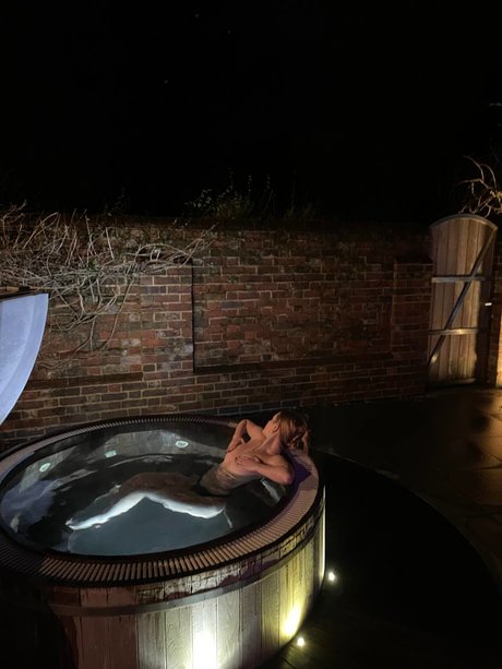 Vlada Dobryak nudes only fans