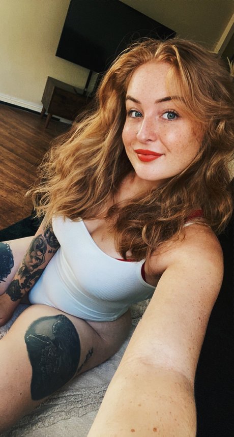 Little red x naked onlyfans