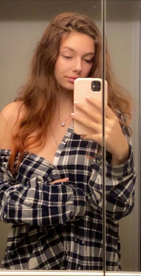 Lydia Renae nude onlyfans