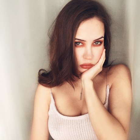 Natasha Roik onlyfans leaj