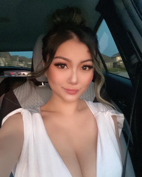 Vicki Li is on onlyfans