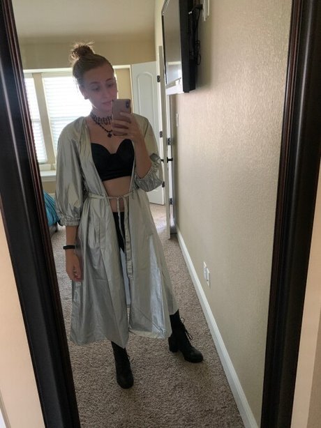 Alanis King onlyfans model