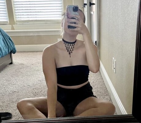 Alanis King onlyfans leak xxx