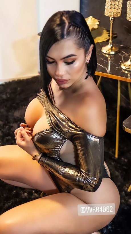 Colombiana Bombshell Mel onlyfans naked leaked