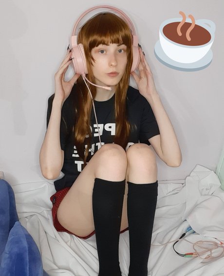 Kiki Glitter Cosplay onlyfans model photos
