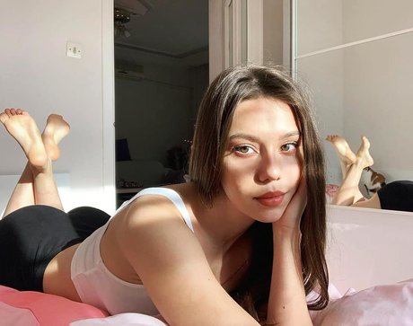 Sinem Ozgur Profile pic