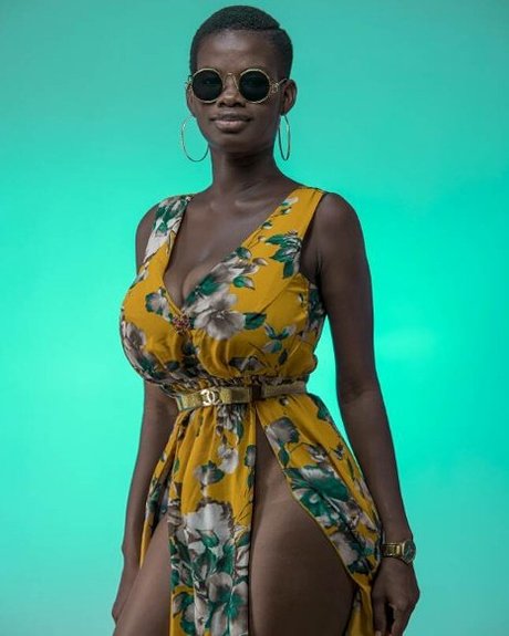 I Am Natural Pam onlyfans naked leak