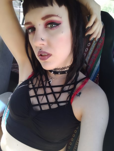 Mystick Moons_ onlyfans nude leaks